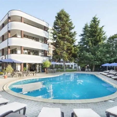 Mare 4* ساني بيتش
